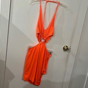 Excuse cut mini dress